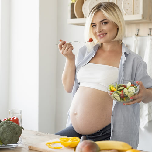 Quais os principais nutrientes que uma gestante deve priorizar e onde encontrá-los? 